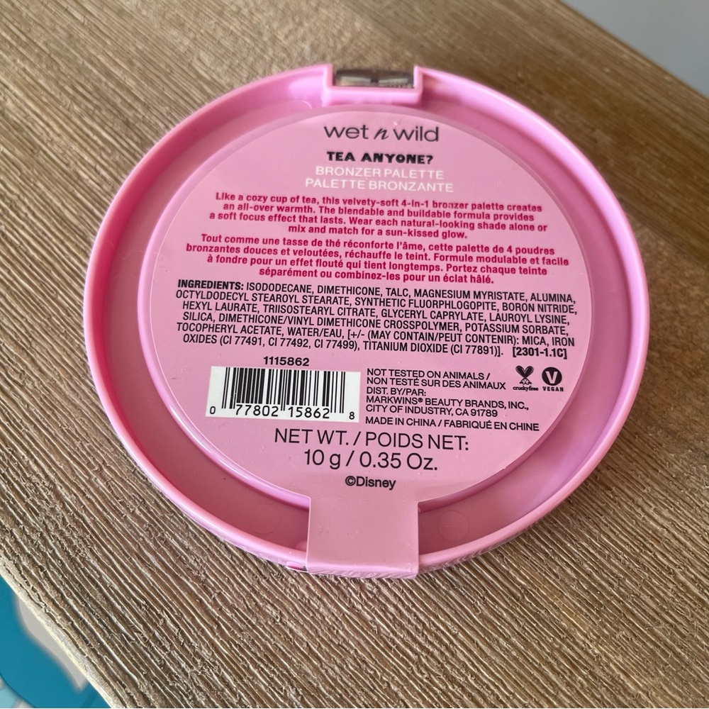 wet n wild Alice in Wonderland Makeup Set - Picture 9 of 16